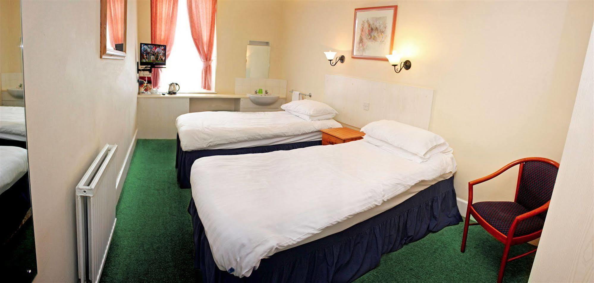 The Raven Hotel Corby Eksteriør billede